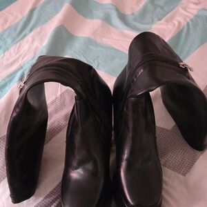 Elegant Black Women's Boots